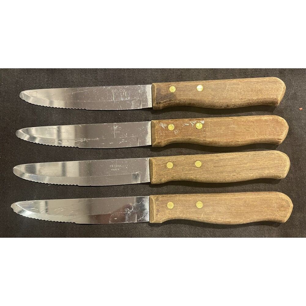 SET OF 4. VINTAGE DELCO ORIGINAL STEAK HOUSE KNIVES - Pre-owned